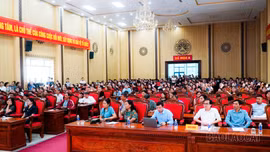 Thuế cơ sở 7 tỉnh Lào Cai tuyên truyền chính sách mới cho hơn 400 hộ, cá nhân kinh doanh