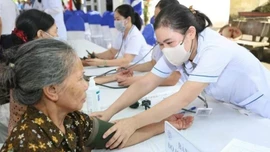 Chính phủ triển khai cơ chế đặc biệt bảo vệ, chăm sóc sức khỏe nhân dân