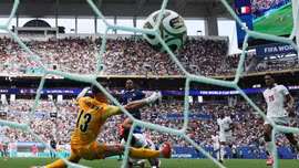 ĐT Anh đánh bại Pháp 6-4, tạo nên trận đấu hấp dẫn bậc nhất World Cup 2026