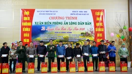 Tết đến sớm nơi biên cương Tổ quốc