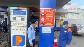 Tăng cường kiểm tra việc kinh doanh xăng dầu, ngăn chặn găm hàng, tăng giá