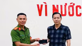 Công an các phường Nghĩa Lộ, Yên Bái biểu dương gương người tốt, việc tốt trong cộng đồng