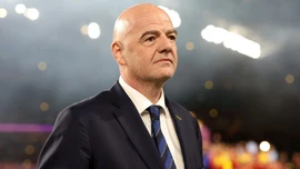 Chủ tịch FIFA bất ngờ bị điều tra