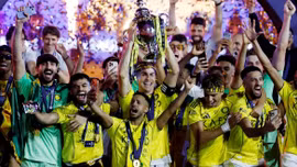 Ronaldo chạm tay vào ngai vàng Saudi Arabia: Al Nassr bùng nổ trước giờ đăng quang