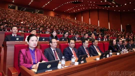 Thông cáo báo chí về ngày làm việc thứ 2 Đại hội đại biểu toàn quốc lần thứ XIV của Đảng