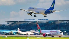 Điều chỉnh kế hoạch, đường bay an toàn, tránh khu vực chiến sự Trung Đông