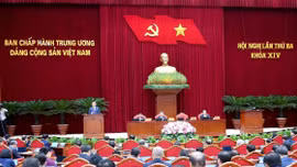 Ban hành nghị quyết về đổi mới mô hình phát triển Việt Nam