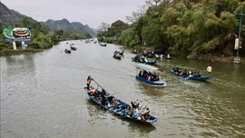 Nâng cao chất lượng phục vụ trong mùa lễ hội Chùa Hương