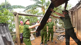 Gần dân - vì Nhân dân phục vụ