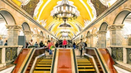 Nga xem xét nới lỏng thị thực để thu hút du khách Việt Nam