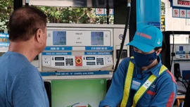 Từ tháng 6, bắt buộc dùng xăng E5, E10: Sắp sửa quy chuẩn cửa hàng xăng dầu