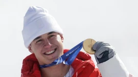 Chủ nhân tấm HCV đầu tiên ở Thế vận hội mùa đông