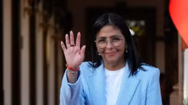 Mỹ dỡ bỏ trừng phạt với Quyền Tổng thống Venezuela