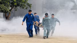 Thực tập phương án chữa cháy, cứu nạn cứu hộ tại Chi nhánh Khai thác 2 - Công ty Apatit Việt Nam