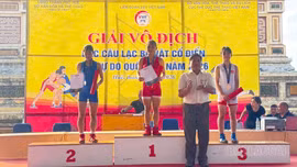 Lục Thị Hà Trang mang huy chương vàng về cho Lào Cai tại Giải Vô địch câu lạc bộ Vật quốc gia
