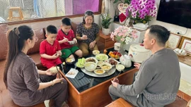 Giữ “lửa” hạnh phúc gia đình trong nhịp sống hiện đại