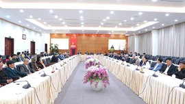 Đảng ủy 4 xã, phường: Cam Đường, Lào Cai, Cốc San, Hợp Thành tổ chức gặp mặt chào mừng thành công Đại hội đại biểu toàn quốc lần thứ XIV của Đảng