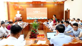 Tổ công tác số 5 tổ chức duyệt văn kiện Đại hội Đảng bộ các xã Lùng Phình, Tả Củ Tỷ, Bản Liền, Cốc Lầu, Bảo Nhai