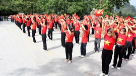 Xã Thượng Bằng La: 350 hội viên phụ nữ tham gia đồng diễn chào mừng Quốc khánh 2/9