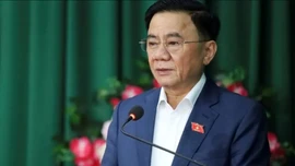 Bộ Chính trị yêu cầu hoàn thành sắp xếp cơ sở giáo dục công lập, trạm y tế cấp xã trước 31/12/2025