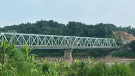 Triển khai sửa chữa cầu Yên Bái bắc qua sông Hồng, trên Quốc lộ 37