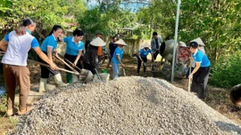 Phụ nữ Lào Cai đồng hành xây dựng cộng đồng "sáng - xanh - sạch - đẹp"