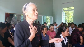 Tổ đại biểu số 9 HĐND xã Bát Xát tiếp xúc cử tri trước kỳ họp thường lệ giữa năm 2025