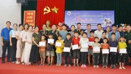 Đồn Biên phòng Bát Xát: Ra mắt mô hình “Mẹ đỡ đầu”