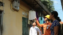 Hóa đơn tiền điện tháng 6 tăng cao, EVN yêu cầu rà soát