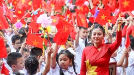 Chính phủ sẽ xếp lại bảng lương của giáo viên mầm non, phổ thông