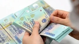 Hướng dẫn mới nhất về thực hiện chế độ tiền thưởng đối với công chức, viên chức sau sáp nhập