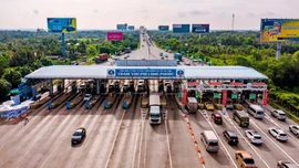 Điều chỉnh lại tốc độ, phân lại làn xe chạy trên các tuyến cao tốc phía Nam