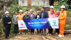 Công ty Điện lực Lào Cai triển khai nhiều hoạt động thiết thực hưởng ứng "Tháng tri ân khách hàng" năm 2025