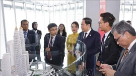 Chủ tịch Quốc hội thăm, làm việc với lãnh đạo Tập đoàn Dầu khí Quốc gia Malaysia