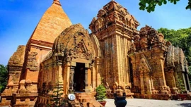 Tháp bà Ponagar là di tích quốc gia đặc biệt