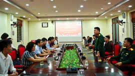 Bộ Chỉ huy Quân sự tỉnh bàn giao học viên Lào tham gia học tập tại phân hiệu Đại học Thái Nguyên tỉnh Lào Cai