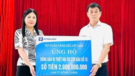Petrolimex ủng hộ 2 tỷ đồng giúp đồng bào Lào Cai khắc phục thiệt hại do bão số 10