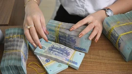 Bộ Nội vụ nêu lộ trình trả lương cán bộ, công chức theo vị trí việc làm