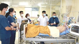 Y tế Lào Cai: Vững nền tảng, tạo đột phá, hướng đến sự hài lòng người dân