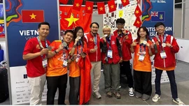 Việt Nam giành Huy chương Bạc tại cuộc thi Robotics quốc tế 2025