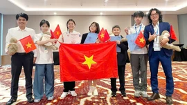 Học sinh Việt Nam giành 5 huy chương tại Olympic vật lý trẻ thế giới