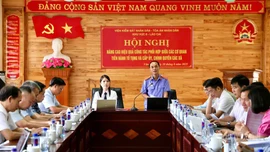 Cơ quan tiến hành tố tụng khu vực 8 làm việc với 14 cấp ủy, chính quyền các xã