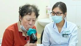 Không chủ quan với bệnh phổi tắc nghẽn mạn tính khi trời lạnh