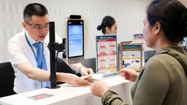 Hành khách bắt đầu thực hiện đi máy bay “không giấy tờ” tại sân bay