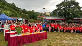 Văn Chấn tưng bừng ngày hội non sông