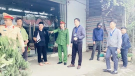 Xã Bảo Ái ra quân tuyên truyền, vận động Nhân dân giải tỏa hành lang an toàn giao thông 