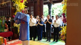 Các đồng chí lãnh đạo tỉnh dự Lễ Cơm mới Đền Đông Cuông 2025