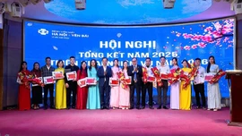 Gần 6.500 ca phẫu thuật được thực hiện an toàn tại Bệnh viện mắt Hà Nội – Yên Bái