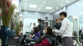 Dịch vụ làm đẹp "hút" khách dịp Tết