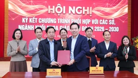 Ban Tuyên giáo và Dân vận Tỉnh ủy ký kết chương trình phối hợp với các sở, ngành khối khoa giáo